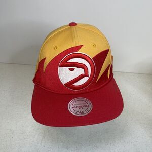 Atlanta Hawks Sharktooth Hat